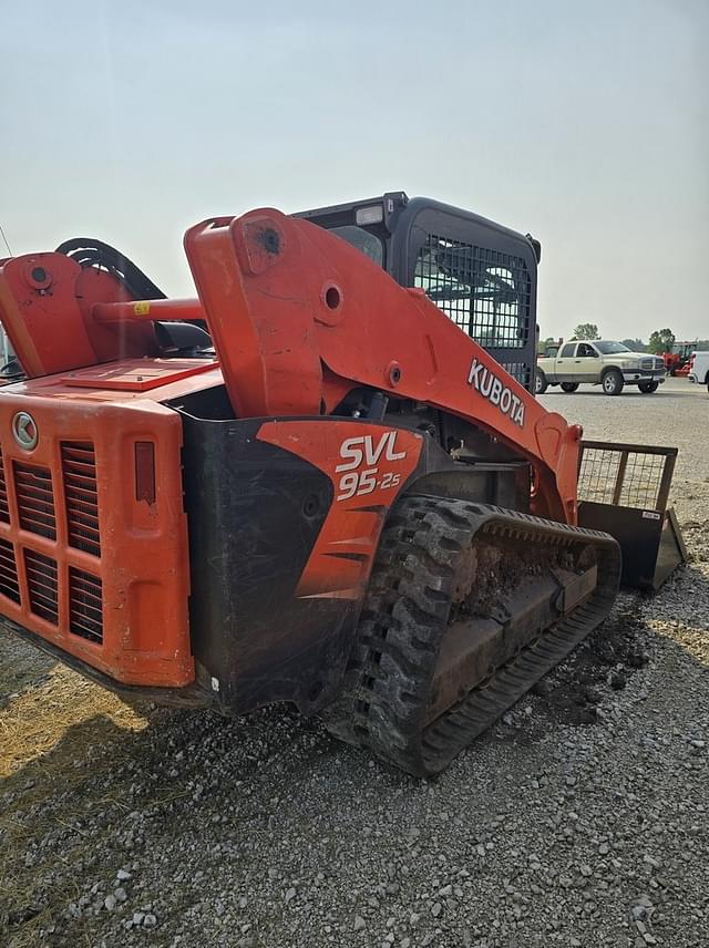 Image of Kubota SVL95-2S equipment image 3