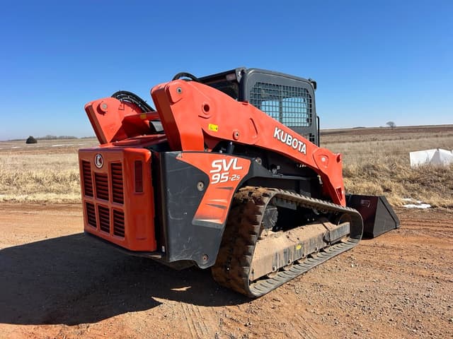Image of Kubota SVL95-2S equipment image 2