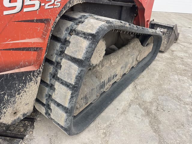 Image of Kubota SVL95-2S equipment image 4