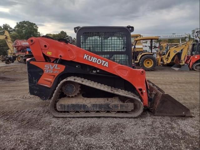 Image of Kubota SVL95-2S equipment image 2