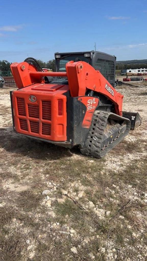 Image of Kubota SVL95-2S equipment image 4