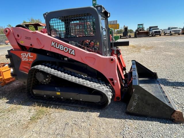 Image of Kubota SVL95-2S equipment image 3