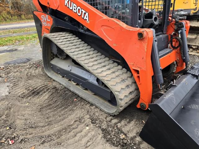 Image of Kubota SVL95-2S equipment image 3