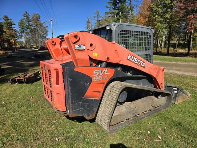 Image of Kubota SVL95-2S equipment image 2
