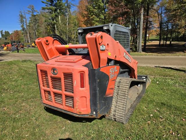 Image of Kubota SVL95-2S equipment image 3