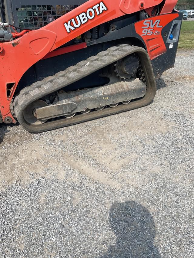 Image of Kubota SVL95-2S equipment image 2