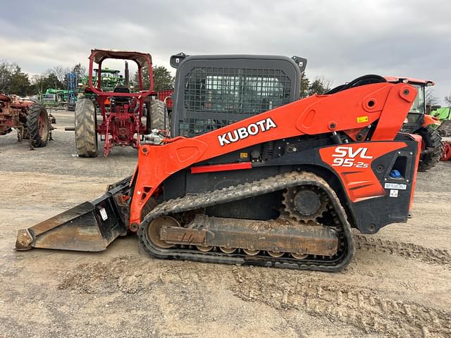 Image of Kubota SVL95-2S equipment image 3