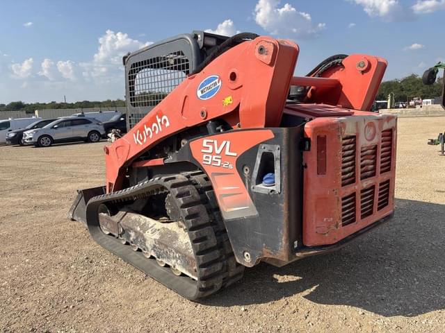 Image of Kubota SVL95-2S equipment image 2