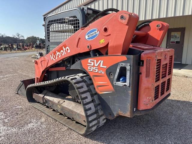 Image of Kubota SVL95-2S equipment image 2