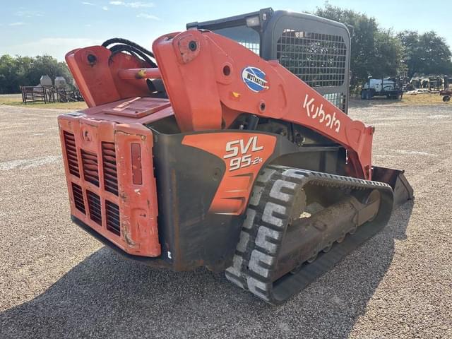 Image of Kubota SVL95-2S equipment image 4
