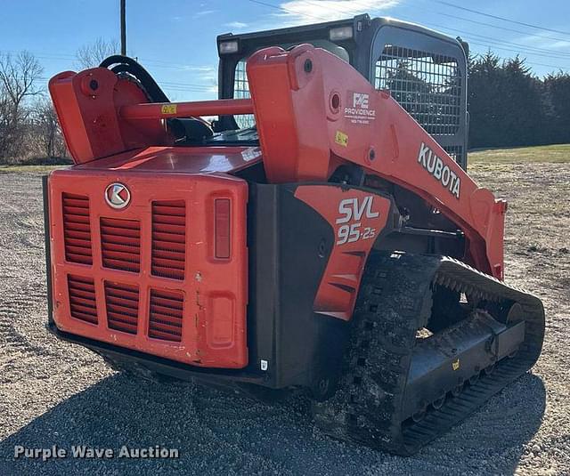 Image of Kubota SVL95-2S equipment image 4