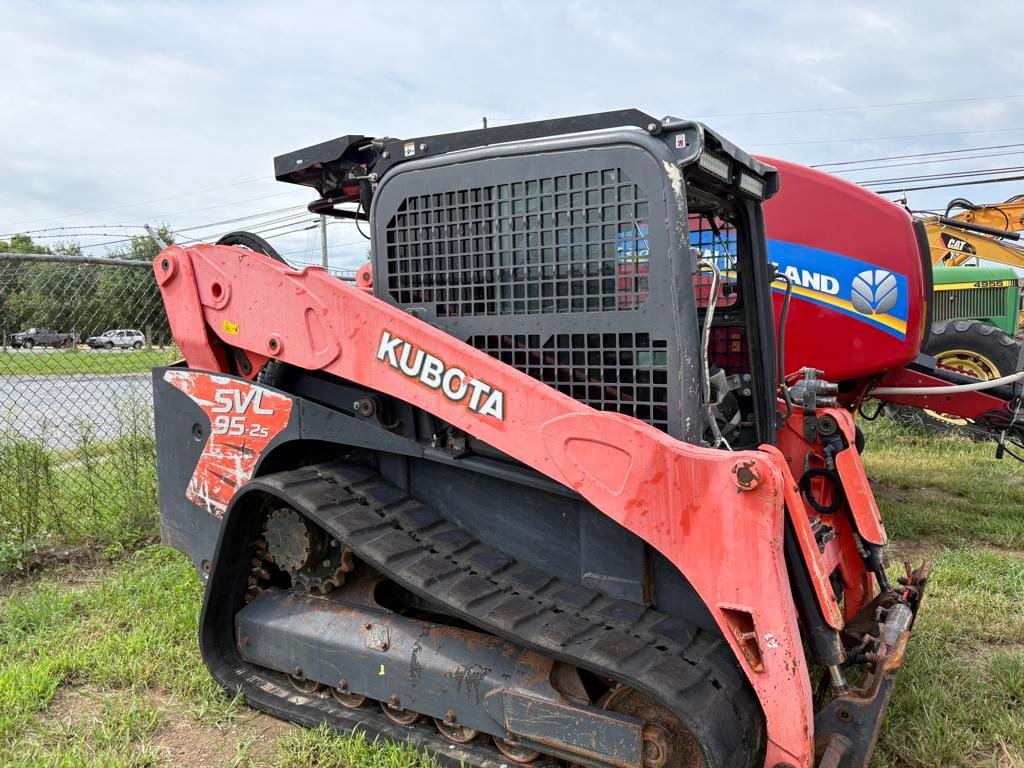 Kubota SVL95-2S Equipment Image0