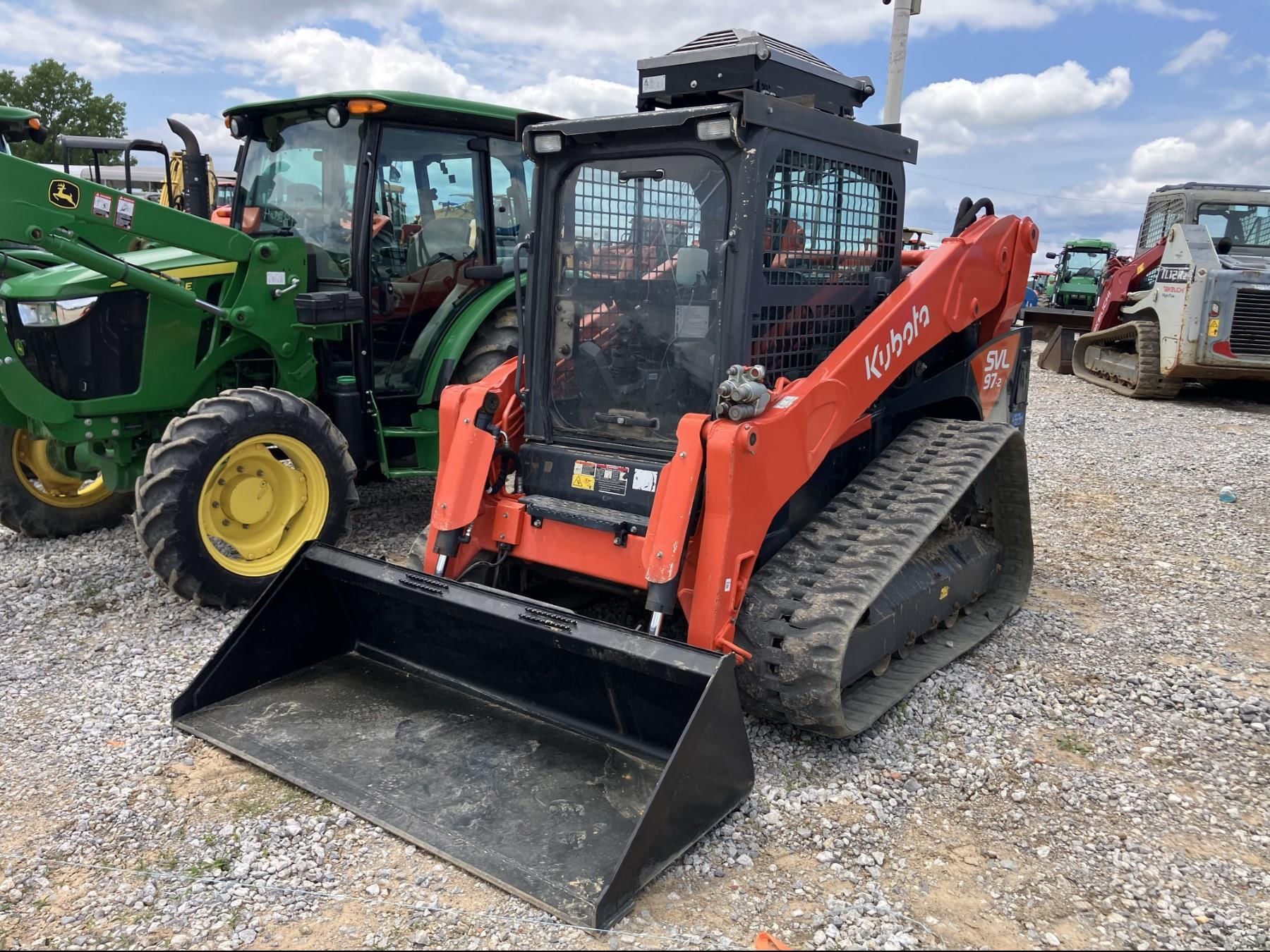 Kubota SVL97-2 Equipment Image0