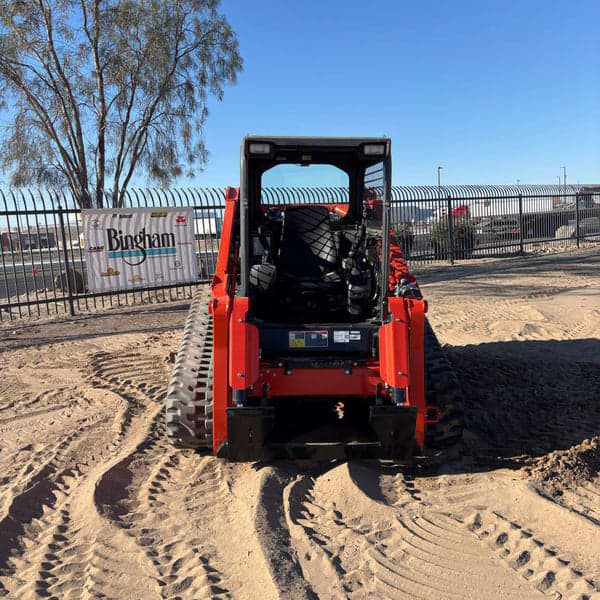 Image of Kubota SVL97-2 equipment image 2