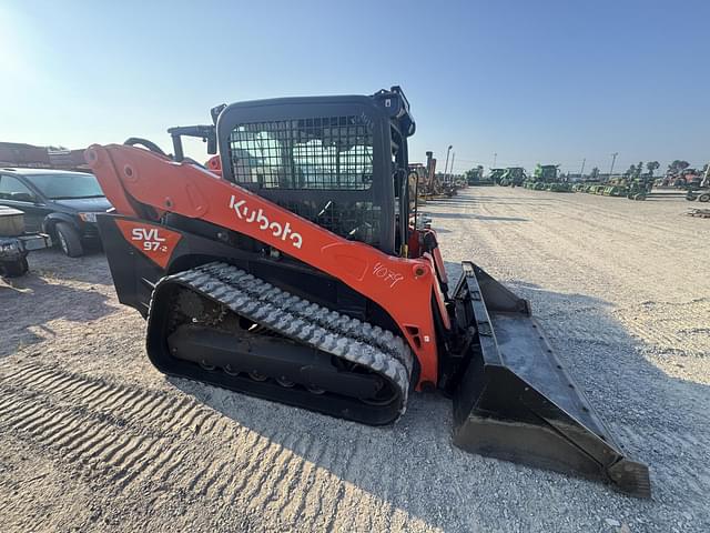 Image of Kubota SVL97-2 equipment image 3