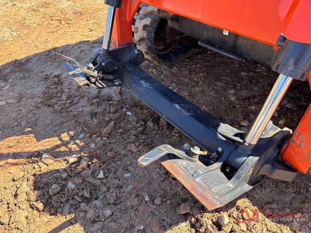 Image of Kubota SVL97-2 equipment image 4