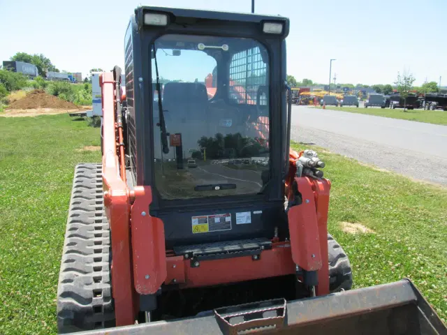 Image of Kubota SVL97-2HFC equipment image 4