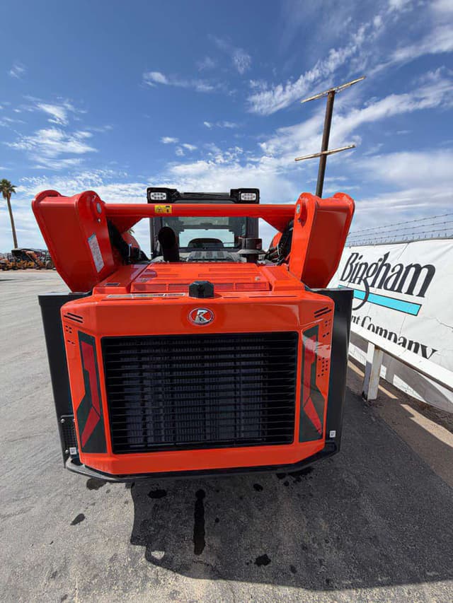 Image of Kubota SVL97-3 equipment image 3