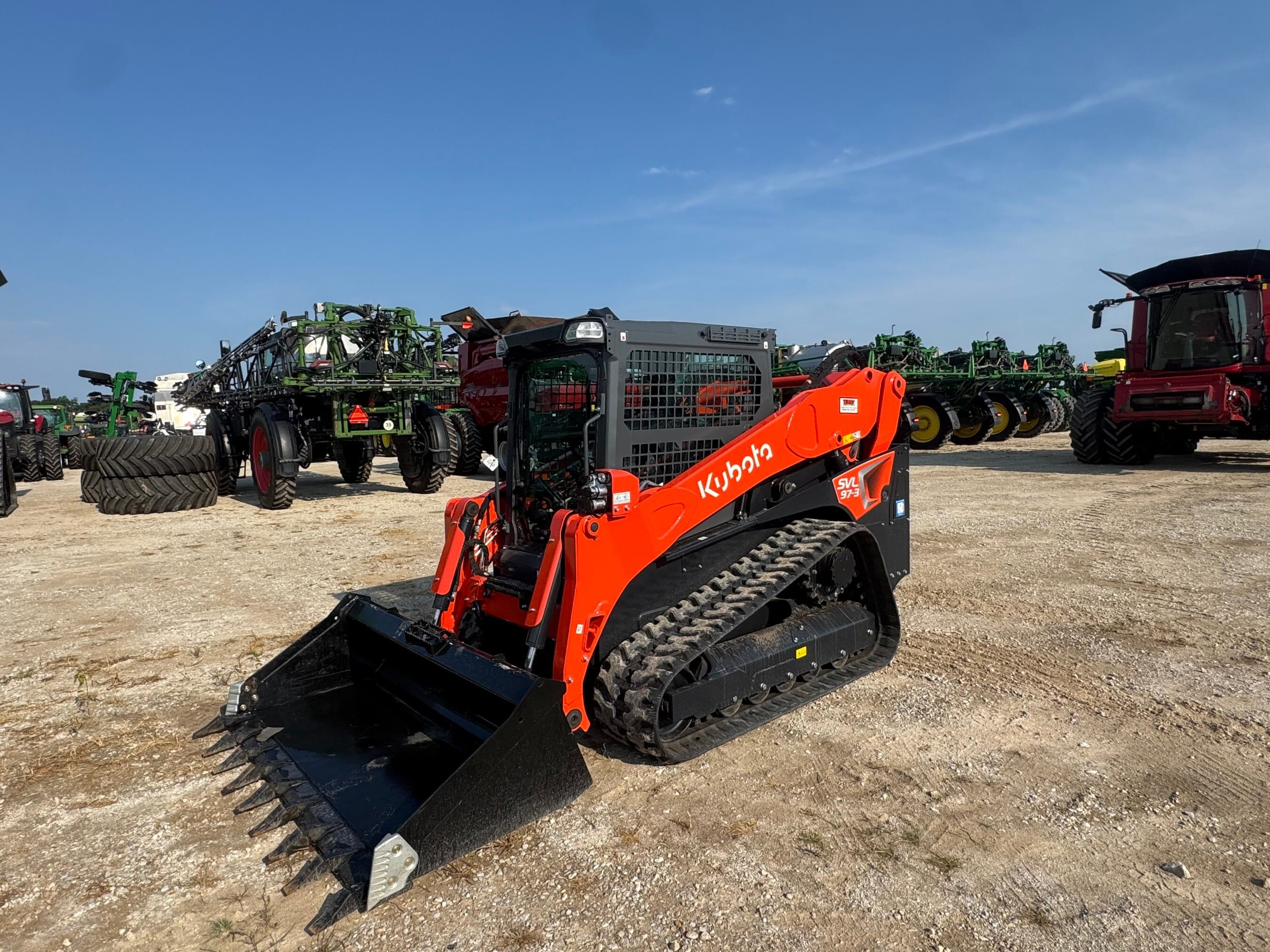Kubota SVL97-3 Equipment Image0