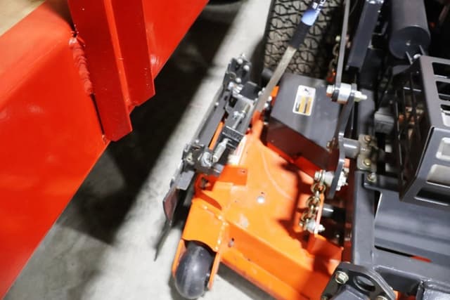 Image of Kubota SZ26-52 equipment image 4