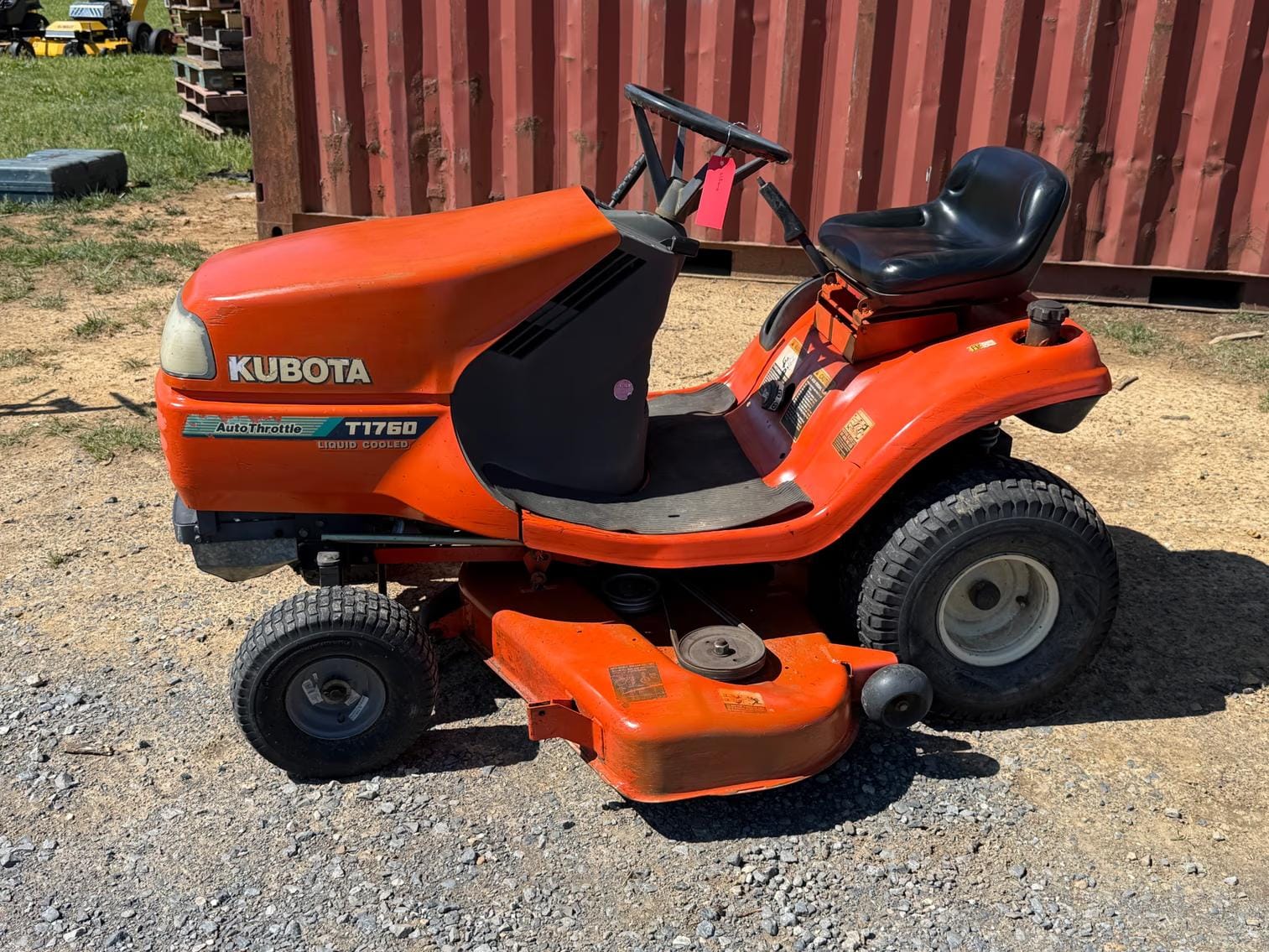 Kubota T1760 Equipment Image0