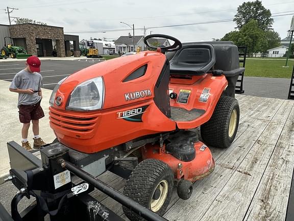 Image of Kubota T1880 equipment image 1