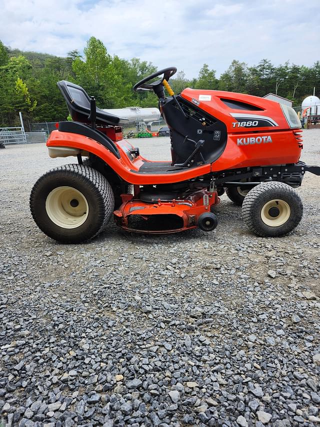 Image of Kubota T1880 equipment image 3