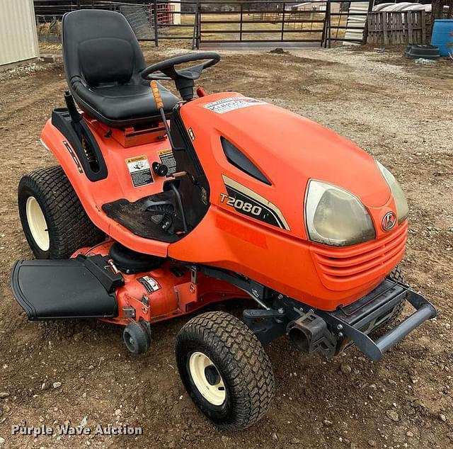 Image of Kubota T2080 equipment image 1