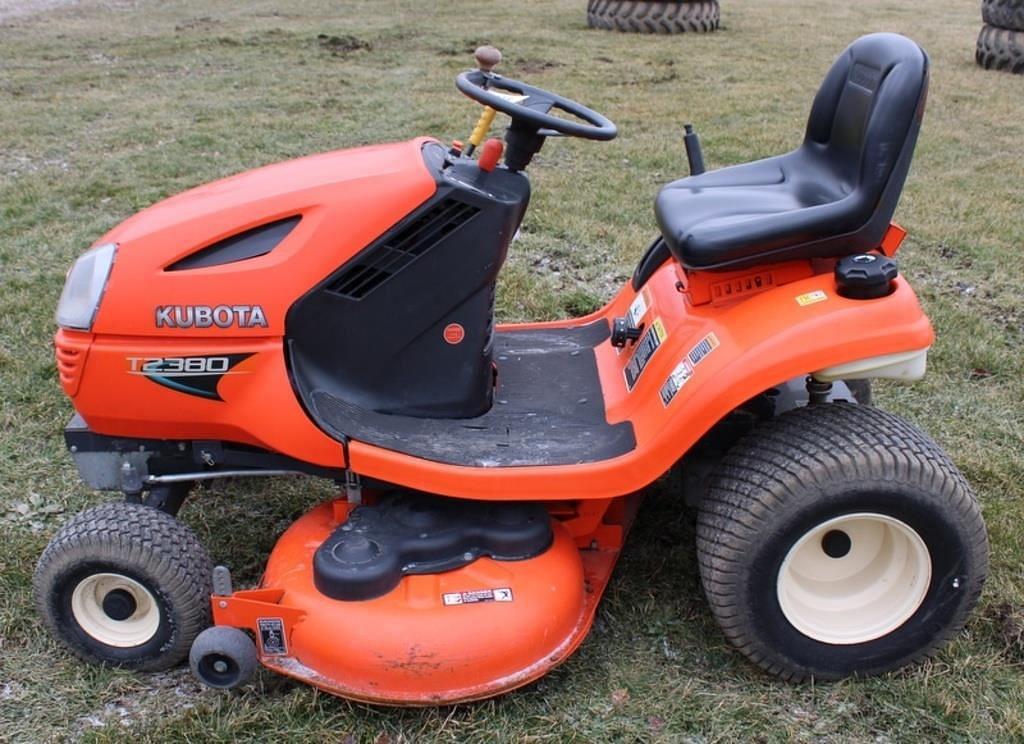 Image of Kubota T2380 Primary image