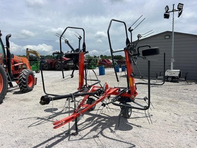 Image of Kubota TE4052T Primary image