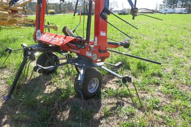 Image of Kubota TE4052T equipment image 4