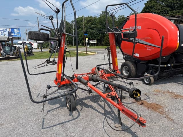 Image of Kubota TE4052T equipment image 1