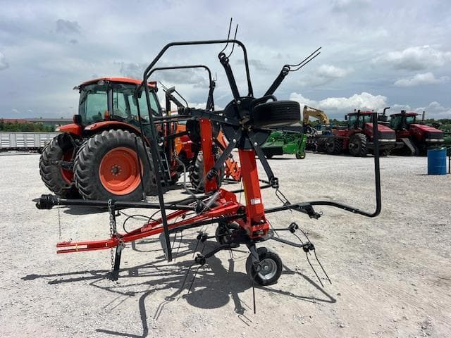 Image of Kubota TE4052T equipment image 1