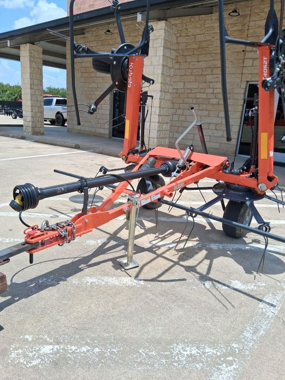 Image of Kubota TE4052T Image 1
