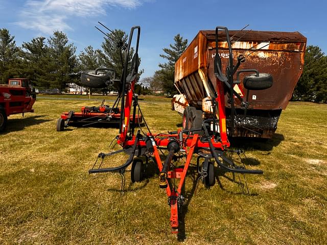 Image of Kubota TE4052T equipment image 1