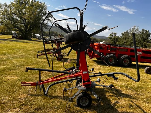 Image of Kubota TE4052T equipment image 3