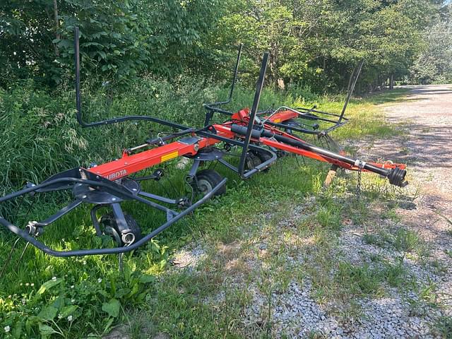 Image of Kubota TE4052T equipment image 1