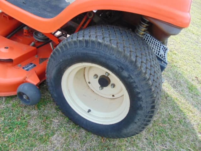 Image of Kubota TG1860 equipment image 3