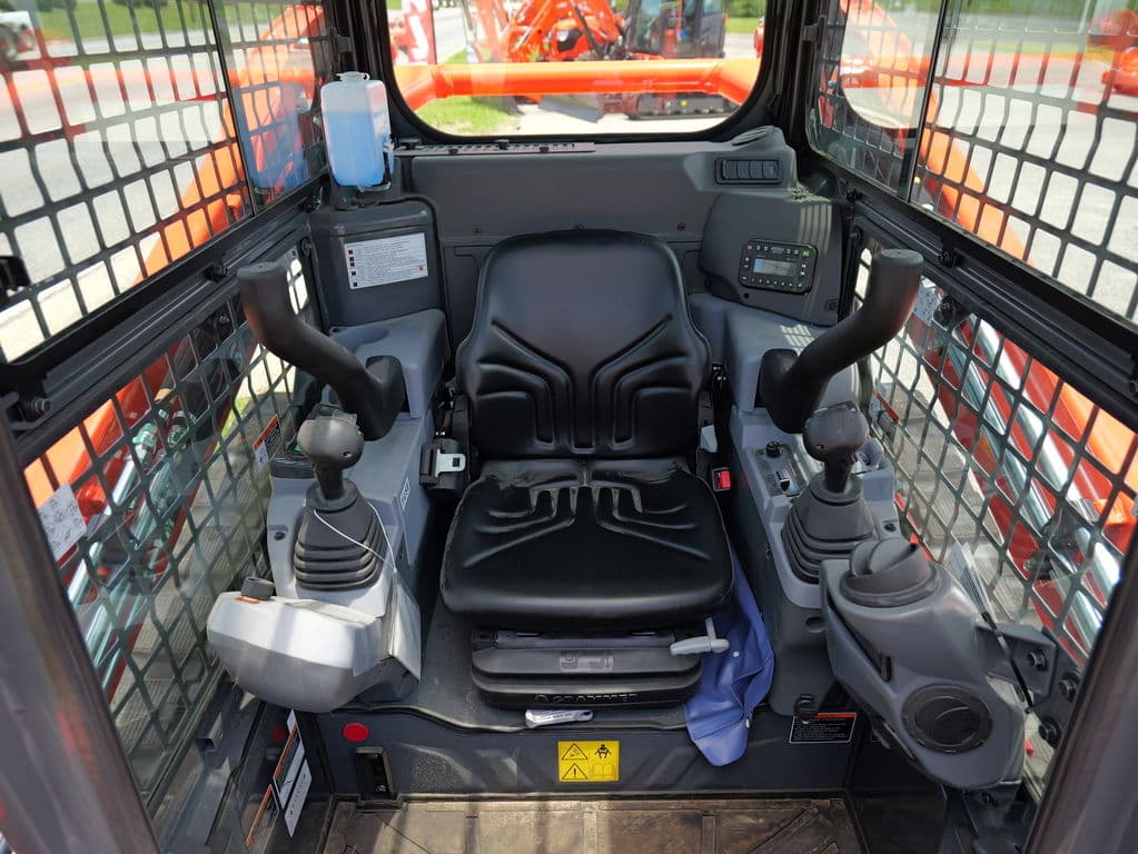 Image of Kubota SVL65-2 Image 1