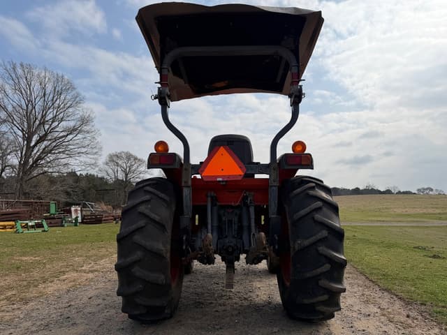 Image of Kubota L3830 equipment image 2