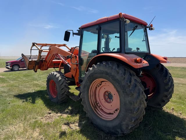 Image of Kubota M110X equipment image 4