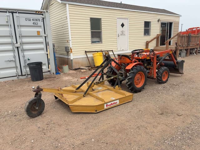 Image of Kubota B7100 equipment image 2
