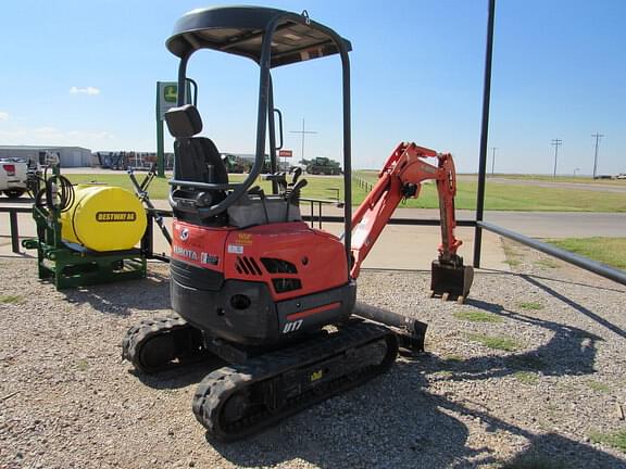 Image of Kubota U17 equipment image 4