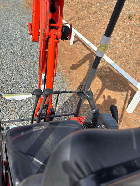 Image of Kubota U17 equipment image 4