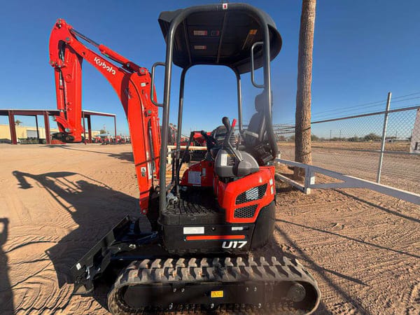 Kubota U17 Equipment Image0