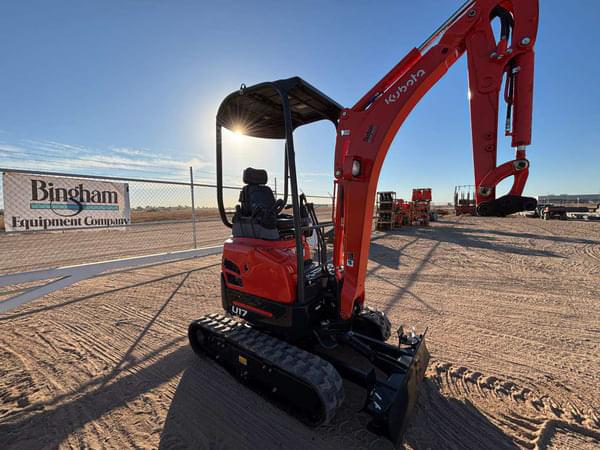 Image of Kubota U17 equipment image 1