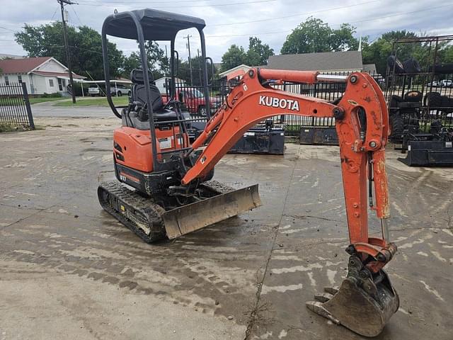 Image of Kubota U17 equipment image 2