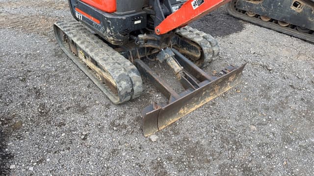 Image of Kubota U17 equipment image 4