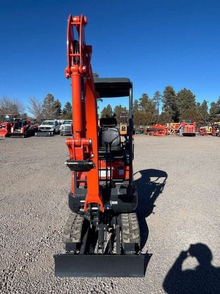 Image of Kubota U17 equipment image 2