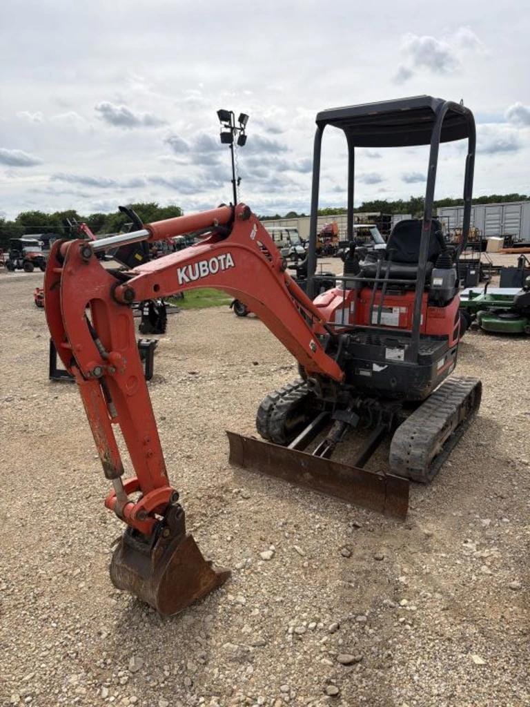 Kubota U17 Equipment Image0